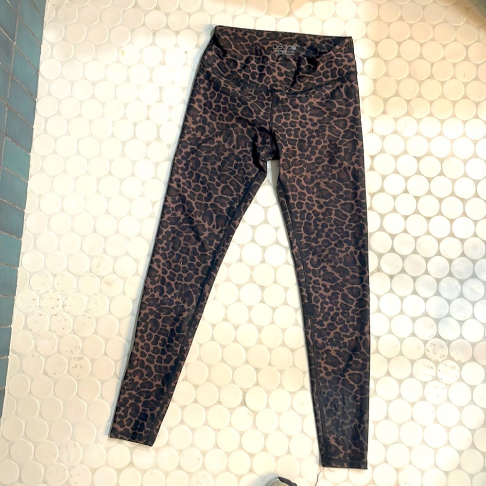 Beck’s workout capris cheetah print